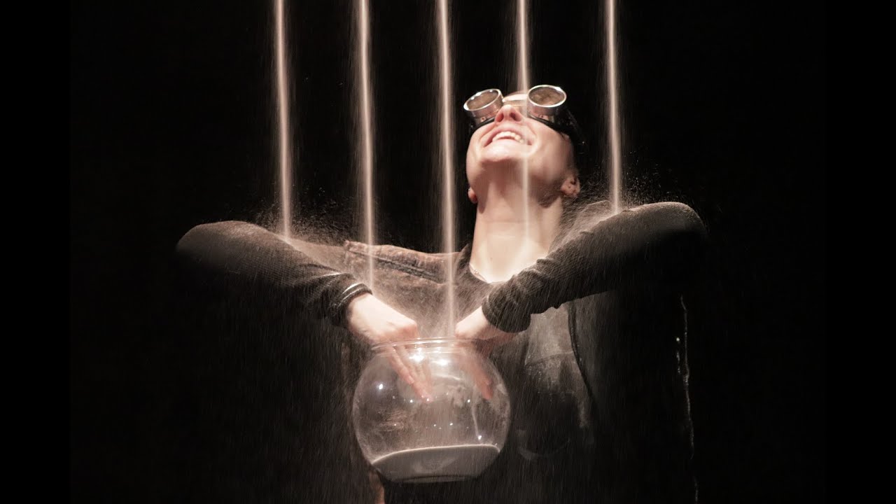 Ein Stück vom Mond - Video Trailer